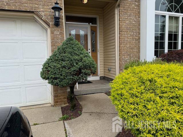 Monroe, NJ 08831,102 Leeds LN