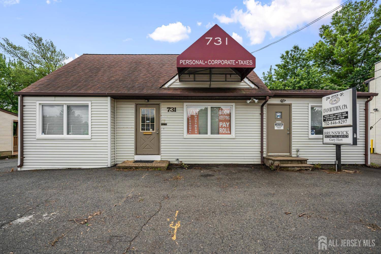 731 State Route 18, East Brunswick, NJ 08816