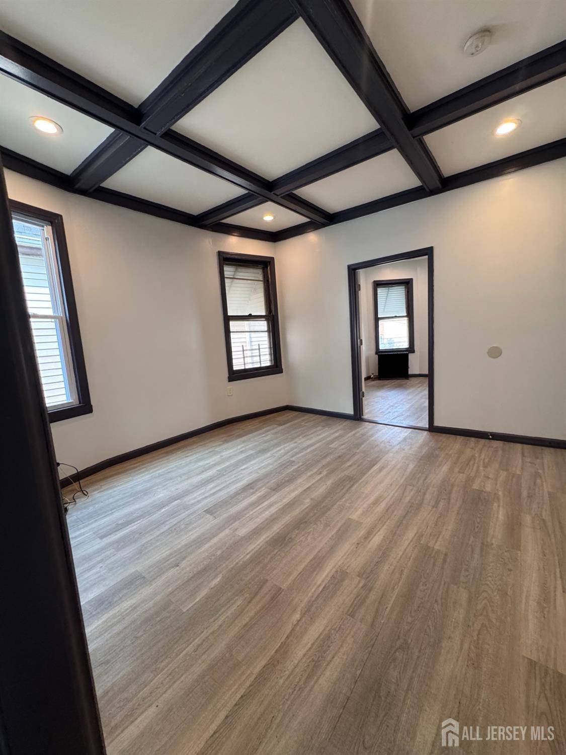 211 N 13th ST #2, Newark, NJ 07107