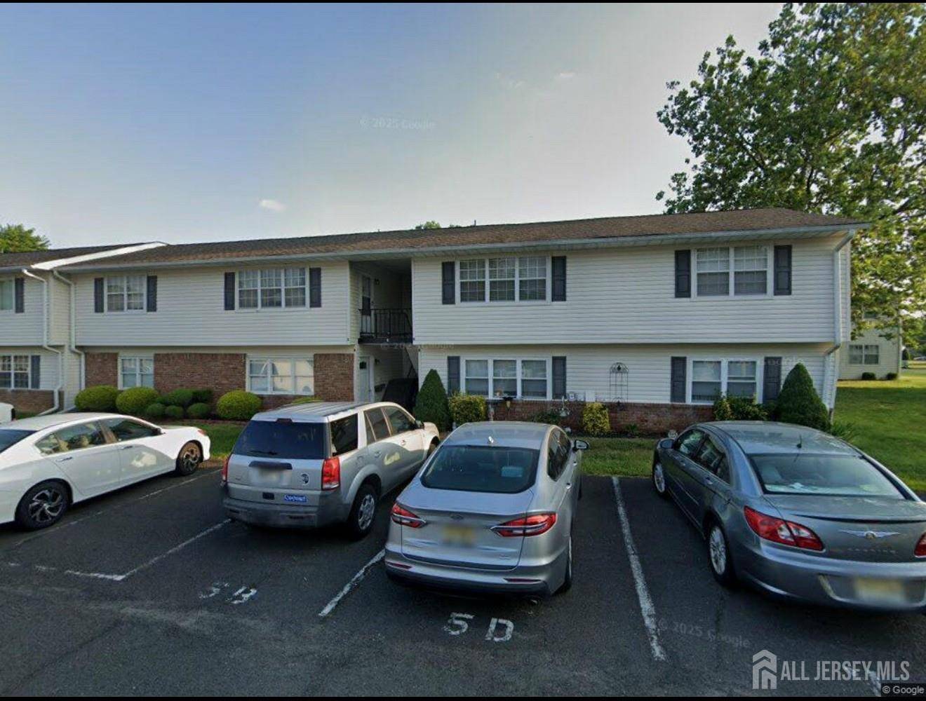5 Texas CT #B, Old Bridge, NJ 07747
