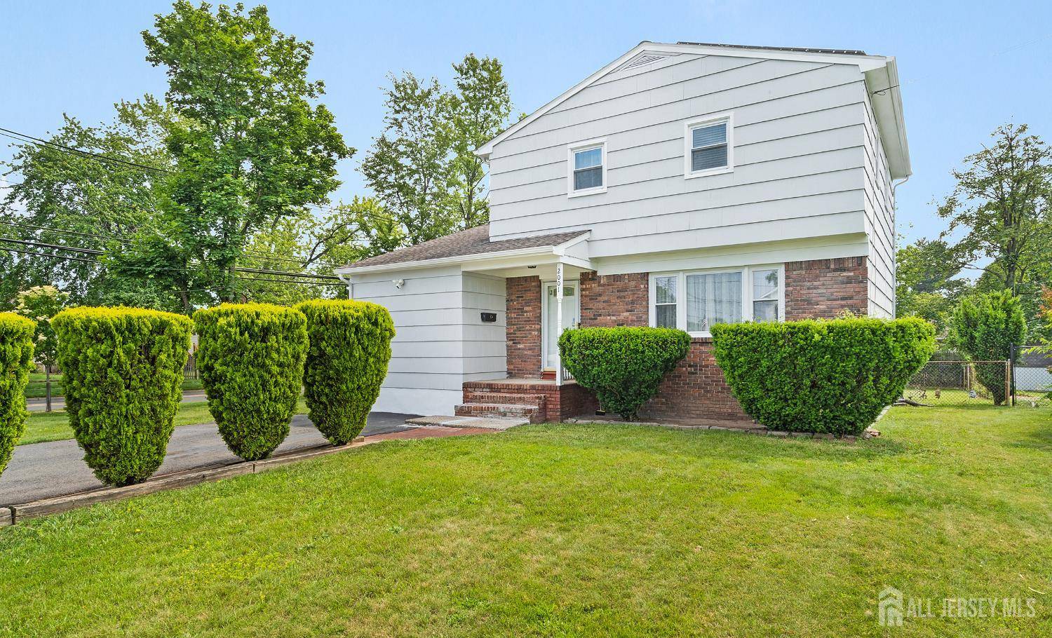 2001 Grant AVE, South Plainfield, NJ 07080