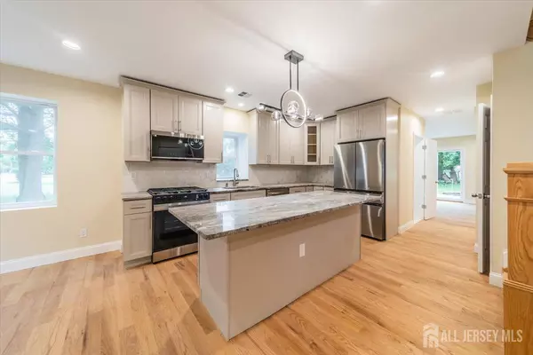 Hillsborough, NJ 08821,17 Fourth ST