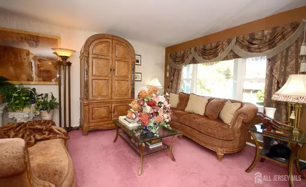Piscataway, NJ 08854,277 Grandview AVE