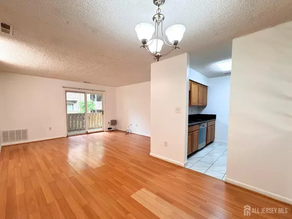Plainsboro, NJ 08536,707 Ravens Crest DR