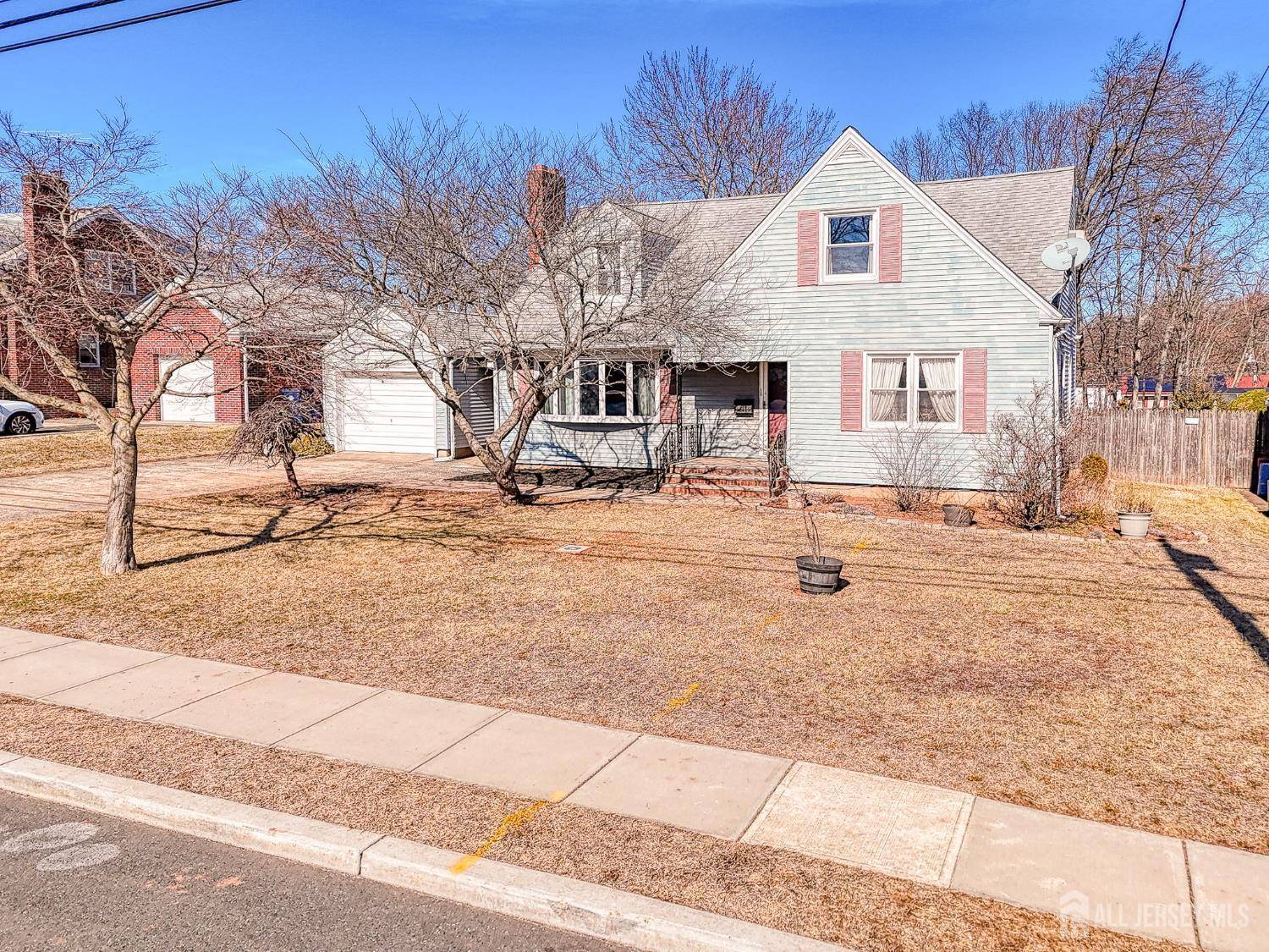 5 Stevens ST, North Brunswick, NJ 08902