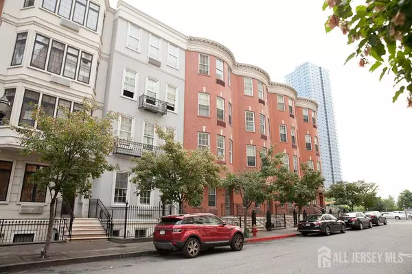 104 Tidewater ST #1A, Jersey City, NJ 07302