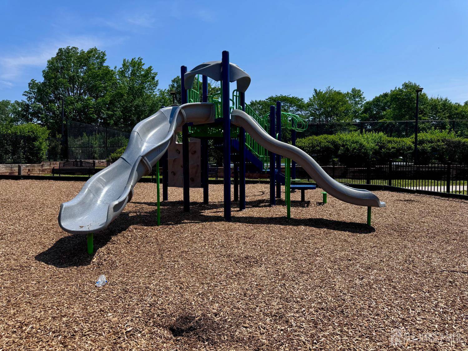 Iselin, NJ 08830,311 Green Hollow DR