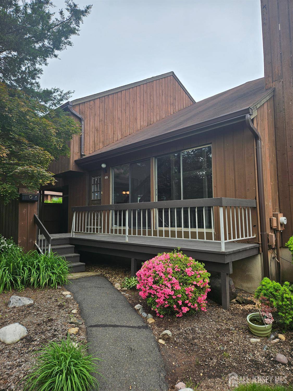 498 Auten RD #4D, Hillsborough, NJ 08844