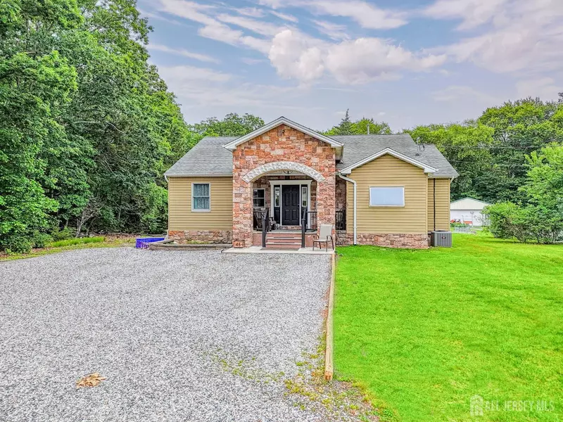 48 Brookside AVE, Old Bridge, NJ 08857