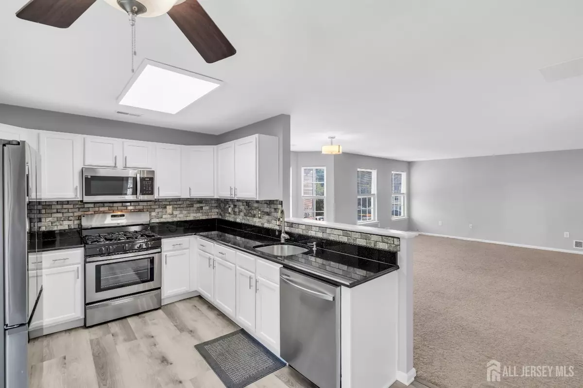 Sayreville, NJ 08859,2211 Timber Ridge CT