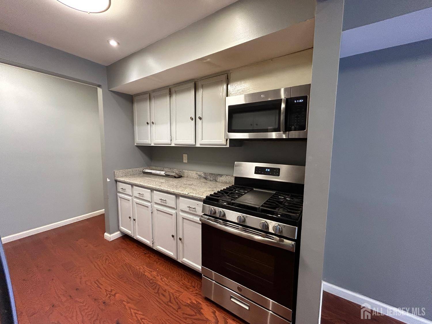Woodbridge Proper, NJ 07095,219 Sierra CT