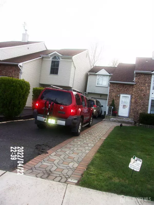 South Brunswick, NJ 08810,29 Jeffrey CIR