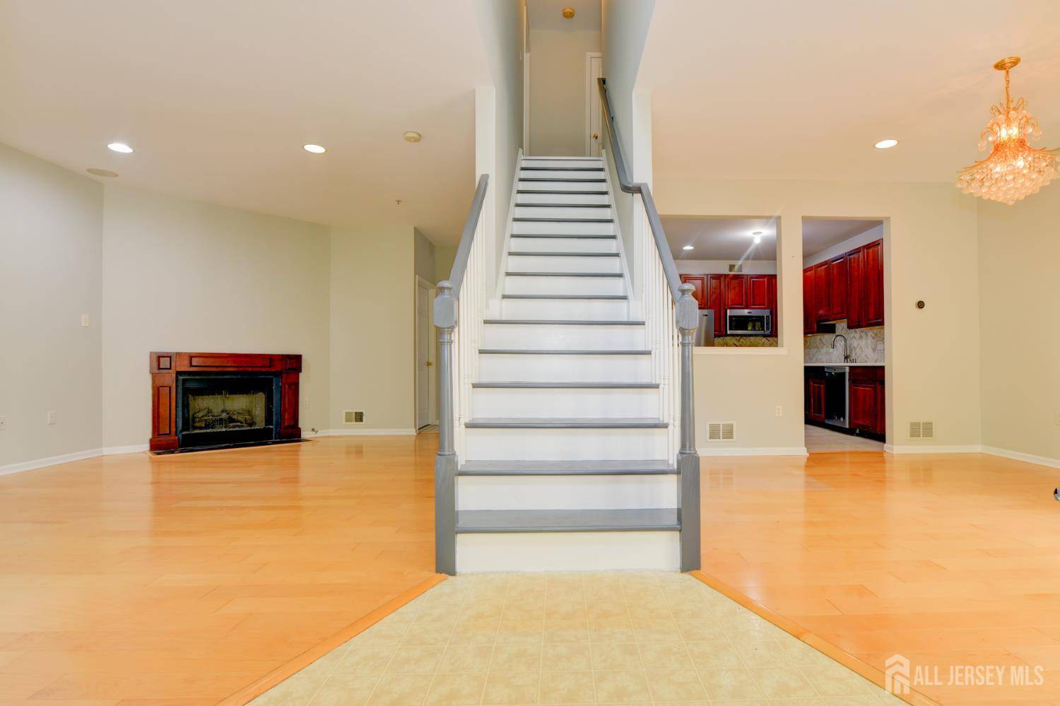 Piscataway, NJ 08844,34 Forest DR