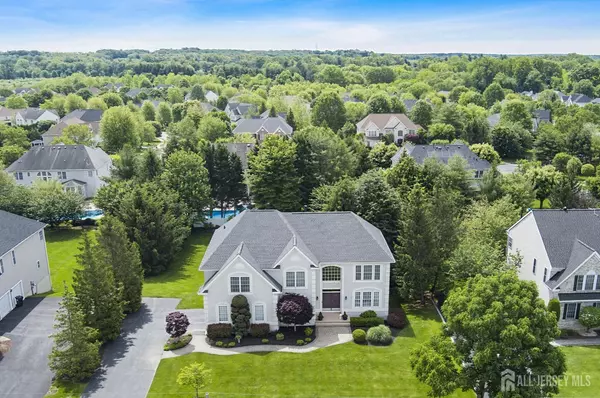 62 Pleasant Valley RD, Morganville, NJ 07751