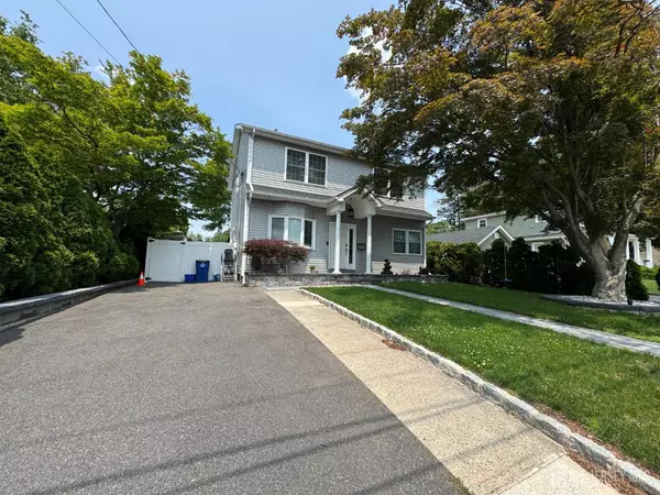 South Plainfield, NJ 07080,245 E GOLF AVE