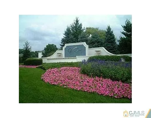 1725 Waterford Drive DR, Edison, NJ 08817