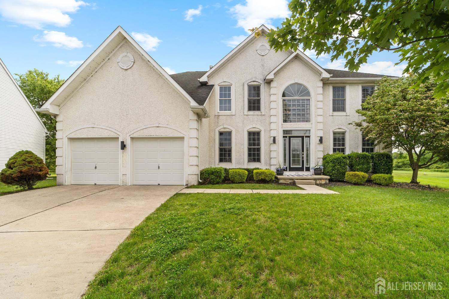 Mount Holly, NJ 08060,22 Sawgrass DR