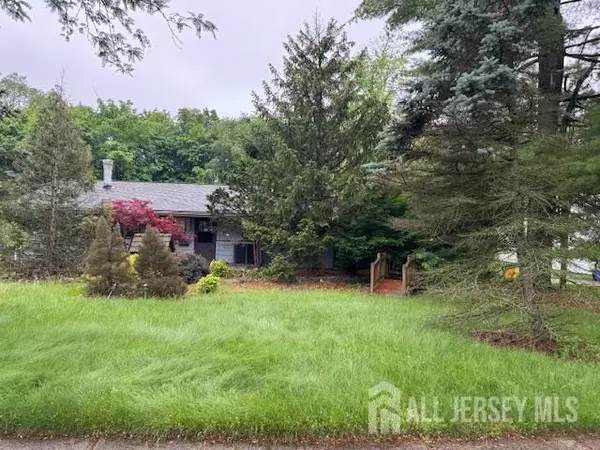 11 Cranston RD, South Brunswick, NJ 08824