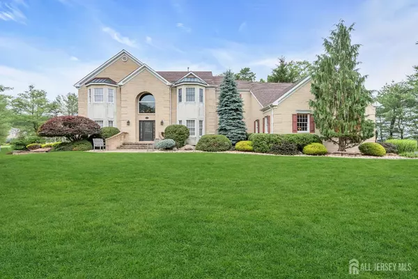 Freehold Twp, NJ 07728,329 Valley View CIR