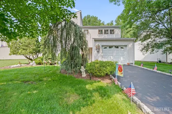 236 Community CIR, Old Bridge, NJ 08857