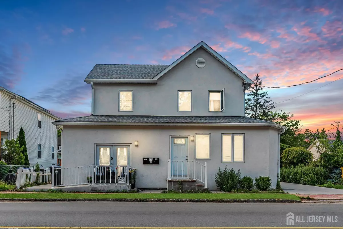 East Brunswick, NJ 08816,176 Main ST