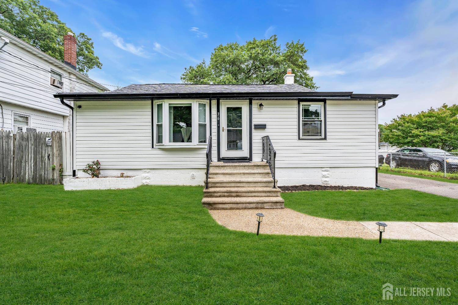 36 Landvale RD, Spotswood, NJ 08884