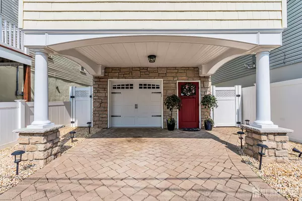Highlands, NJ 07732,14 Seadrift AVE