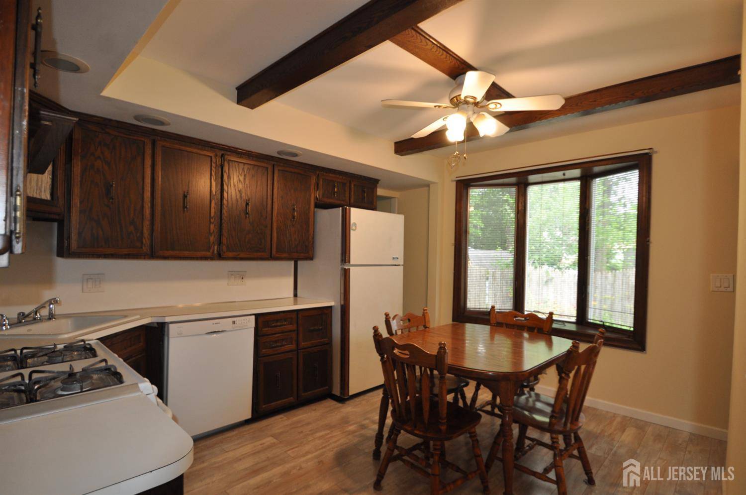 Avenel, NJ 07001,19 Clark PL