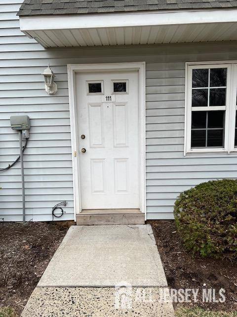 111 Kings CT, Woodbridge Proper, NJ 07095