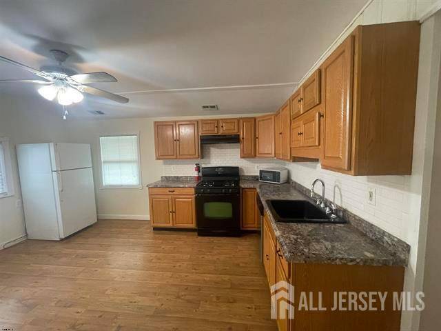 Ocean Twp, NJ 08759,26 bayberry DR