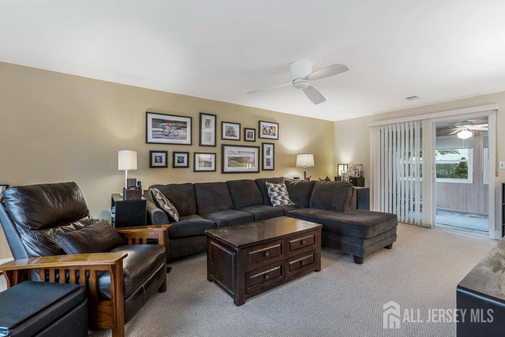 Middlesex, NJ 08846,117 Osceola AVE