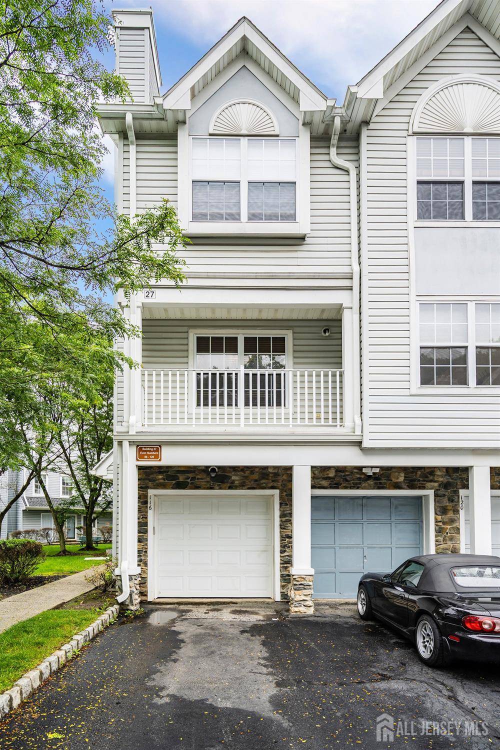 Edison, NJ 08820,116 Prestwick WAY