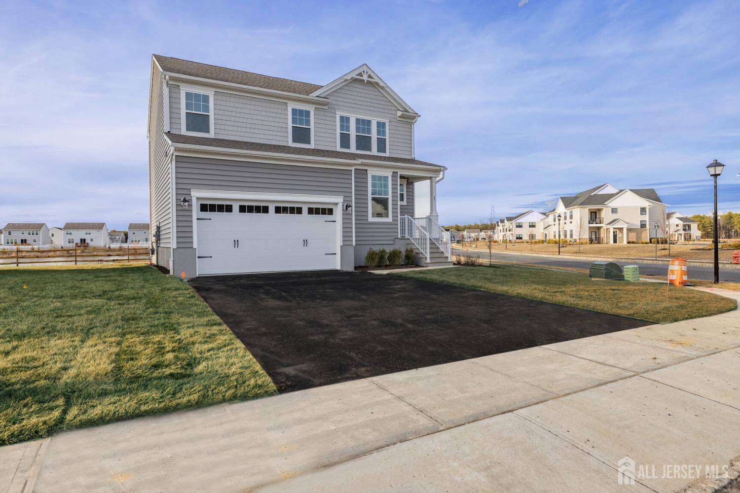 Old Bridge, NJ 08857,45 E VERBENA LN