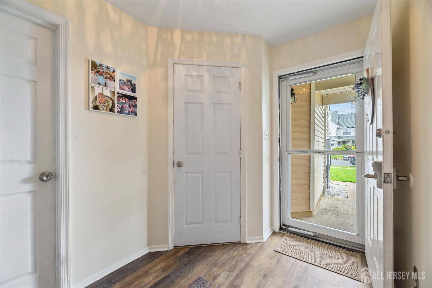 Howell, NJ 07731,252 Moses Milch DR