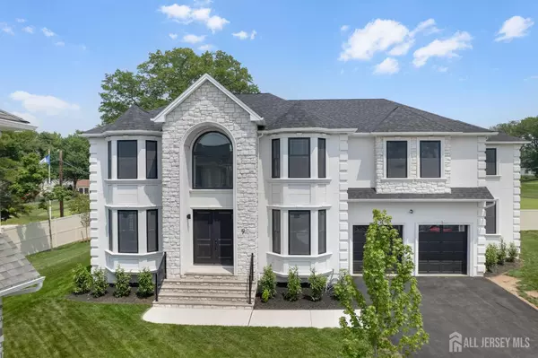 9 Links DR, Edison, NJ 08820