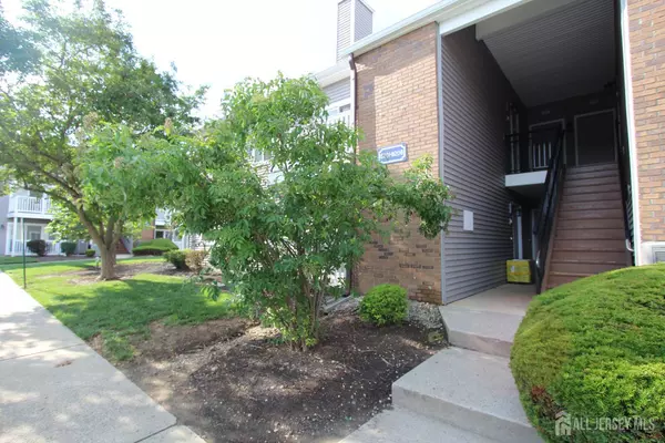 Plainsboro, NJ 08536,8201 Tamarron DR