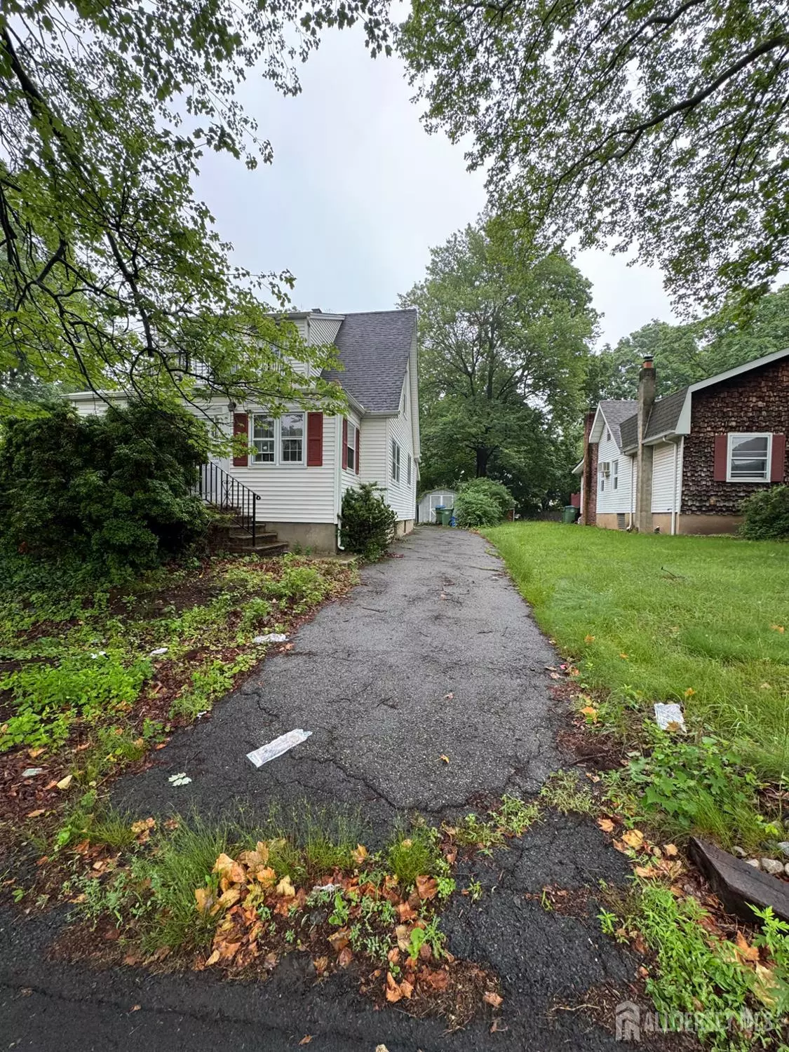 Edison, NJ 08820,133 Harding AVE