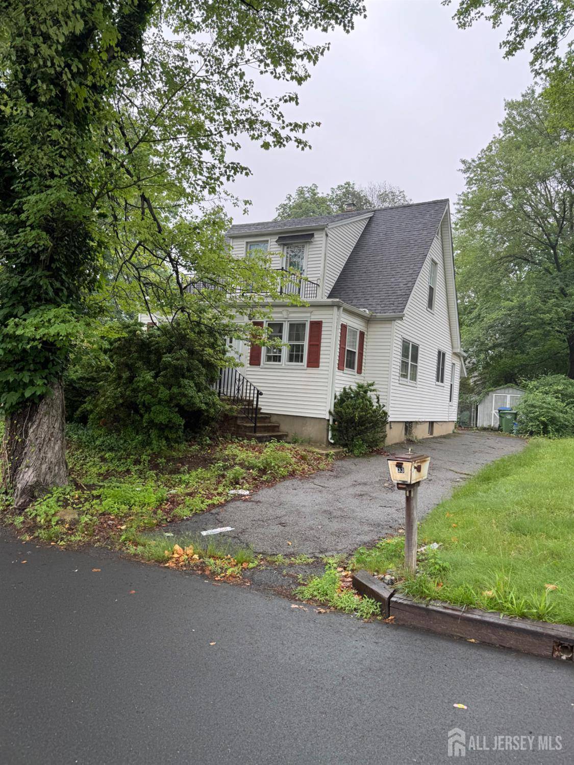 Edison, NJ 08820,133 Harding AVE