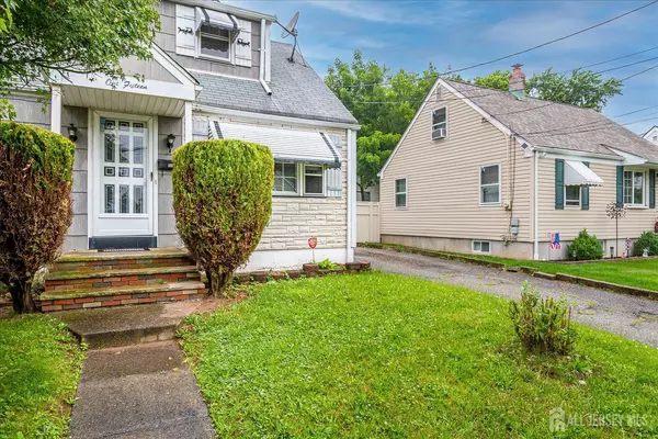 Iselin, NJ 08830,115 W Woodbridge AVE W