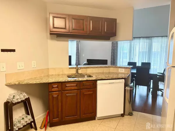 New Brunswick, NJ 08901,832 Edpas RD