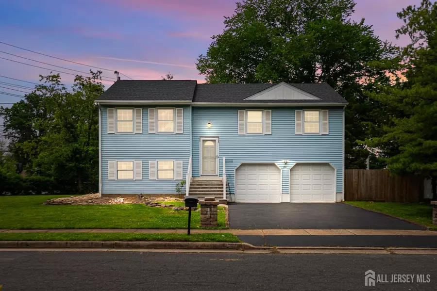 1420 Shadyside PL, South Plainfield, NJ 07080