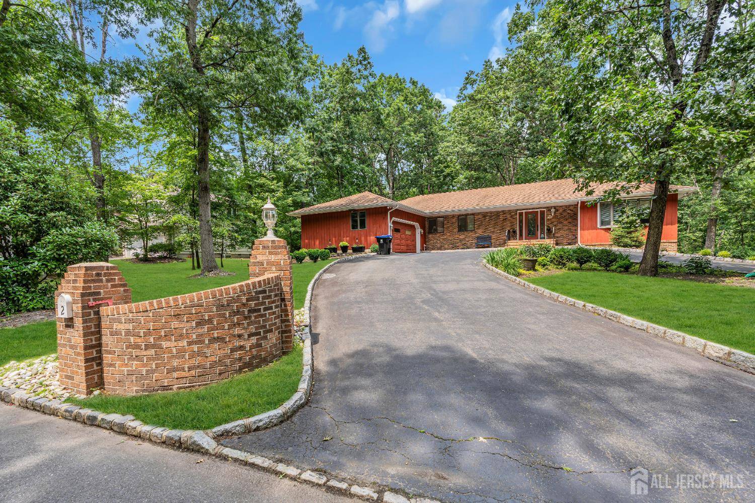 East Brunswick, NJ 08816,2 Crommelin CT