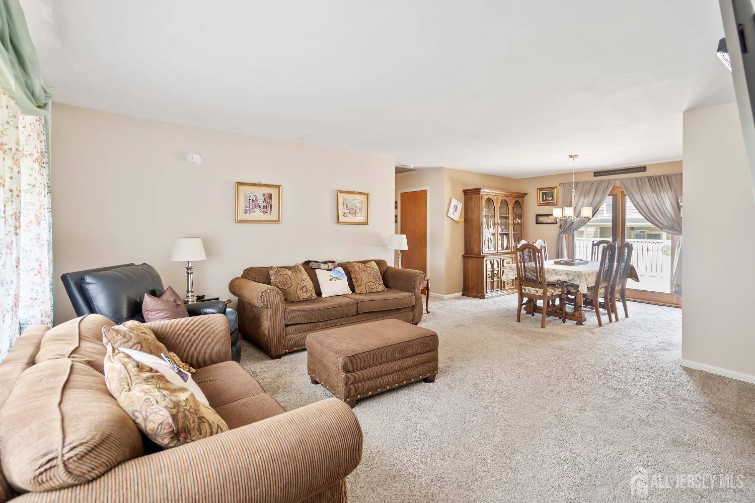 South Plainfield, NJ 07080,217 Fred Allen DR