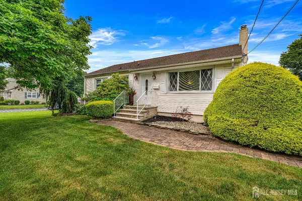 36 Brookhill AVE, Edison, NJ 08817