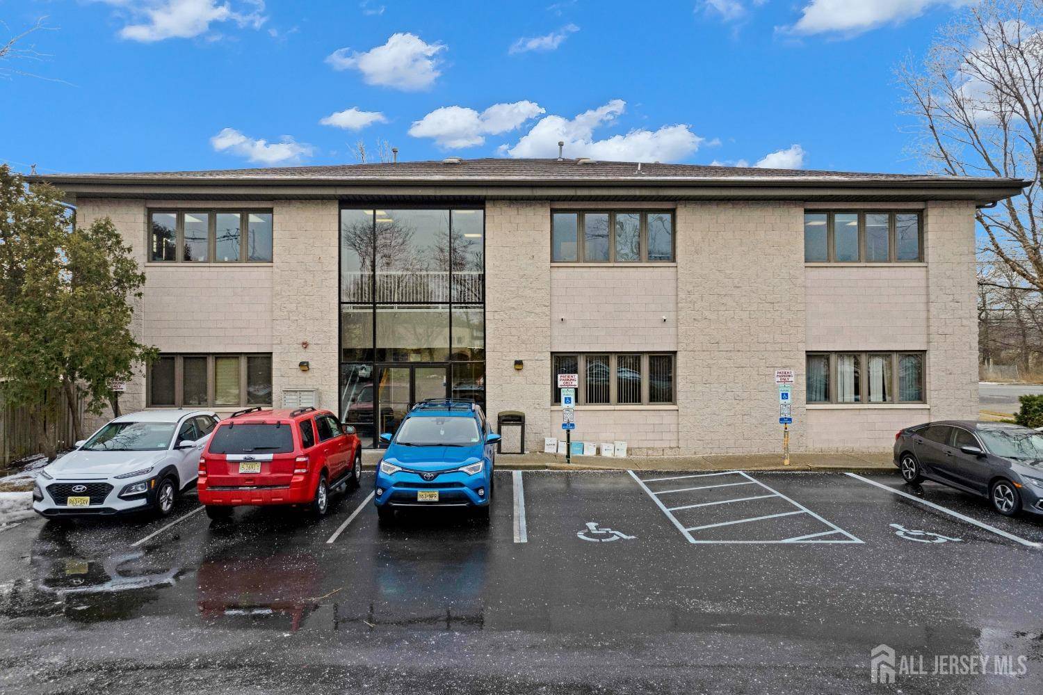 Edison, NJ 08820,1740 Oak Tree RD