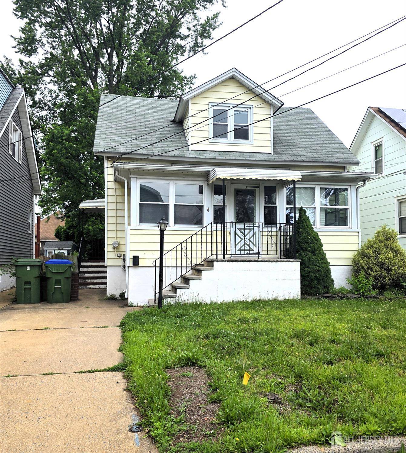 4 Vale ST, Edison, NJ 08817