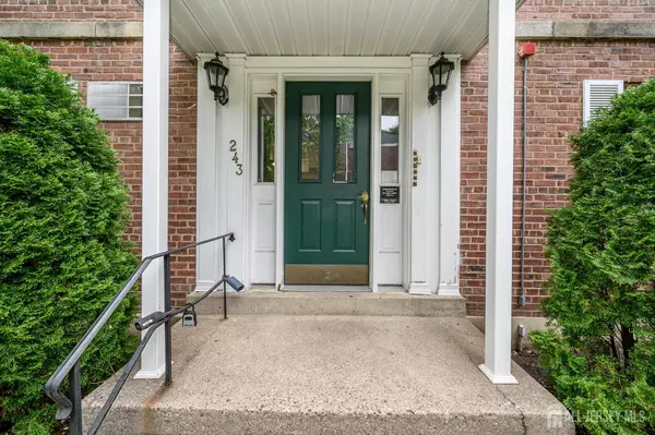 Hackensack, NJ 07601,243 Johnson AVE #L5