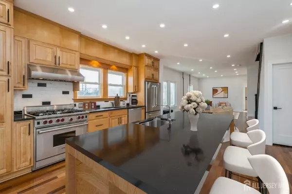 487 S Pine AVE, Sayreville, NJ 08859