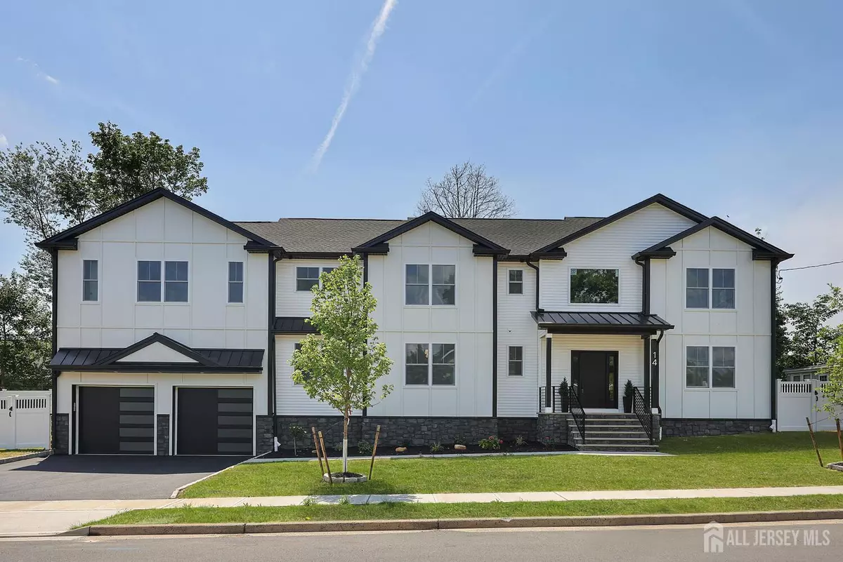 Edison, NJ 08817,14 Thomasine ST