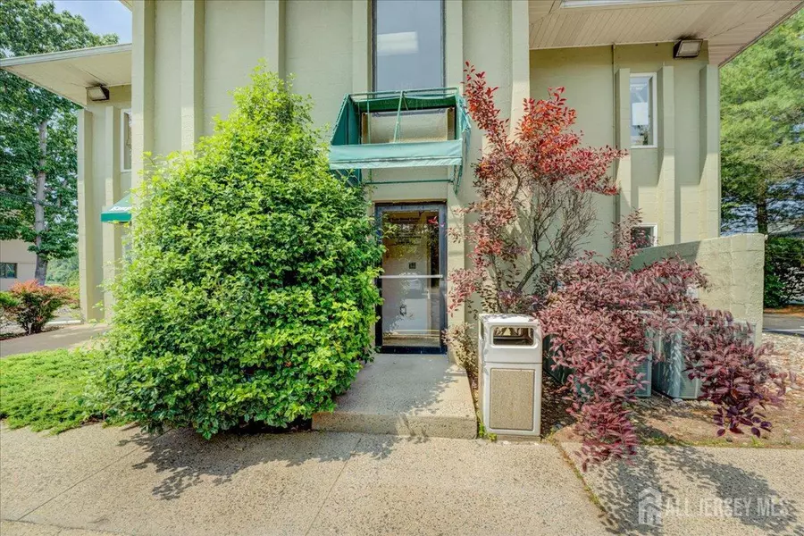2515 Highway 516 HWY, Old Bridge, NJ 08857